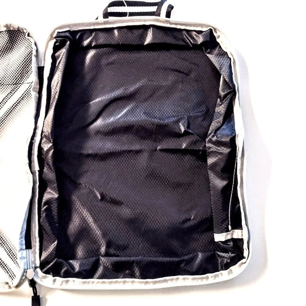 Compression Packing Cube Set of 2 ~ Travel Organizers ~ Expandable ~ Bl/Wh ~ NEW